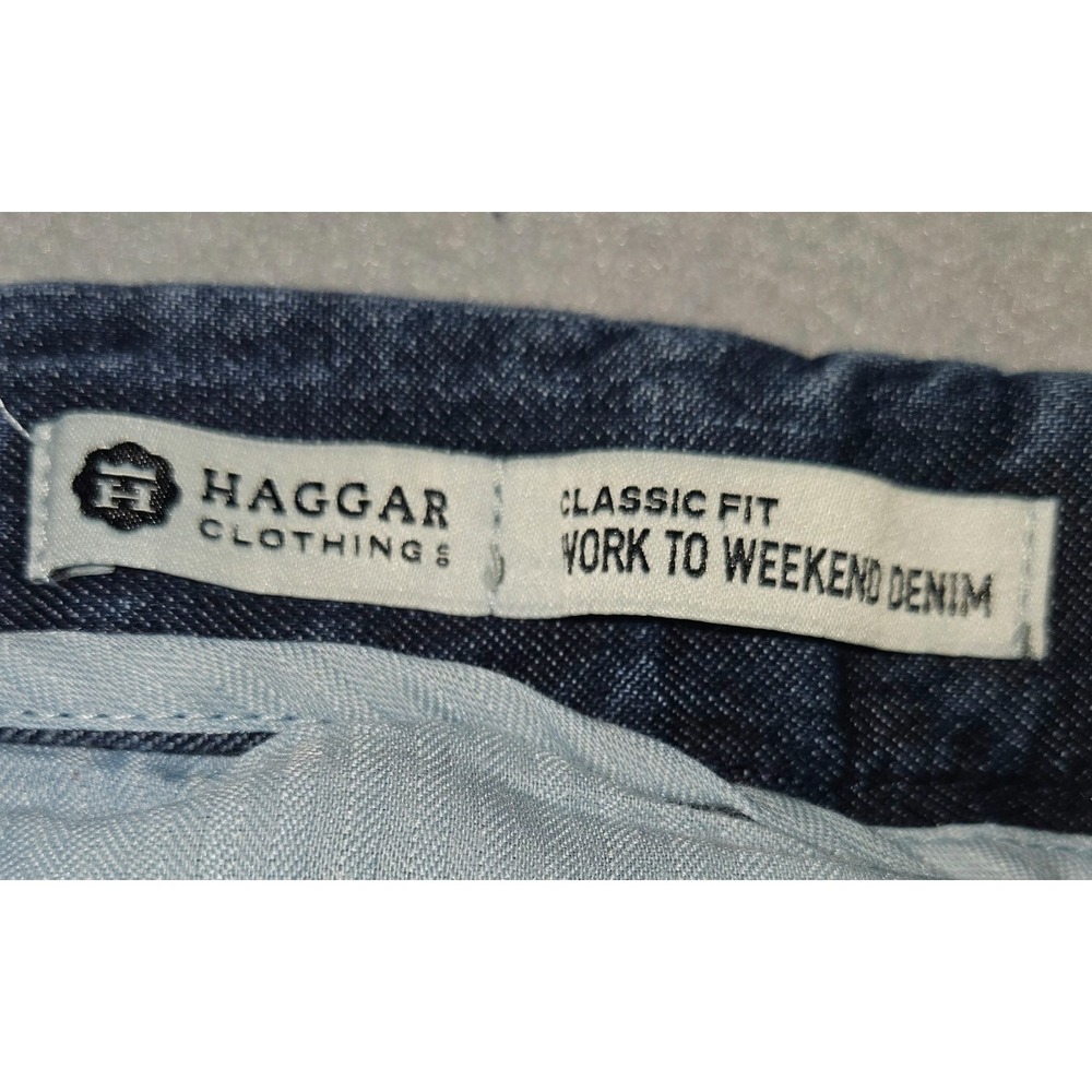 Haggar Clothing Men's Classic Fit Denim Jeans Size 42x29 - Picture 3 of 7